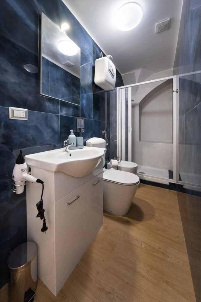 Bed & Breakfast Roomssixty-five Rom